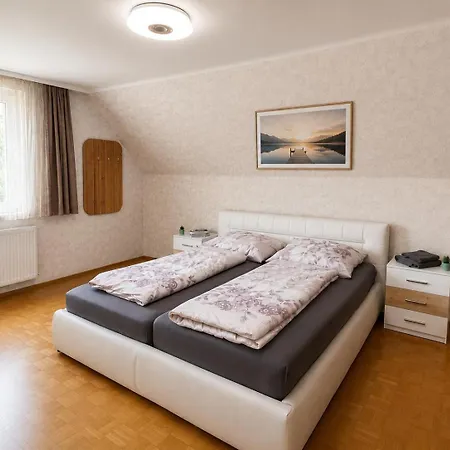 Zentrale Mit Parkplatz Inklusive Apartament Leoben (Styria)